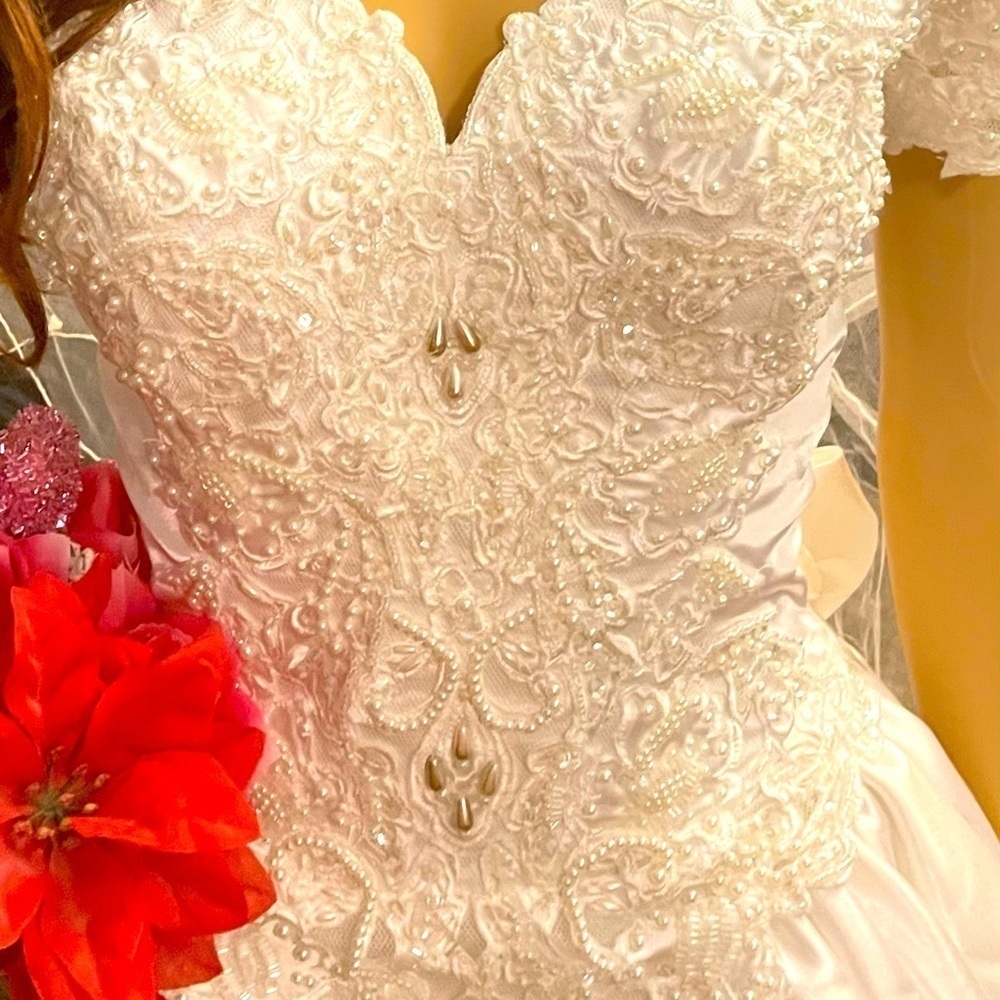 Alfredo Angelo Wedding dress